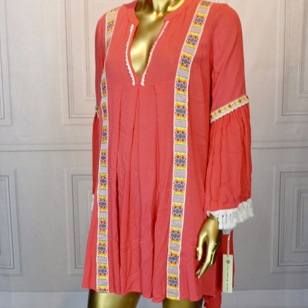LAST CHANCE!! V-Neck Tunic Top